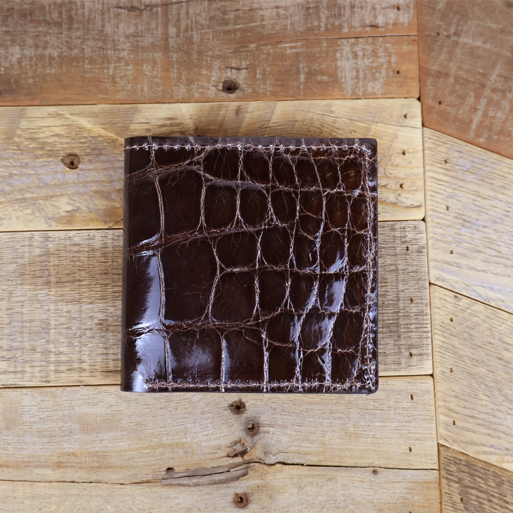 Alligator Full Gloss Brown Bifold