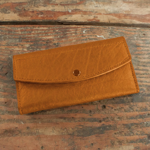 Bison Brown Clutch