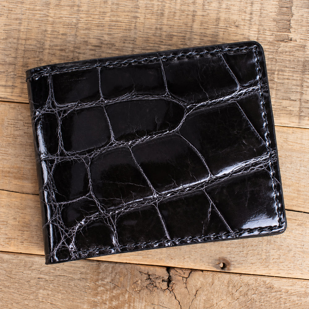 Alligator Full Gloss Black Bifold